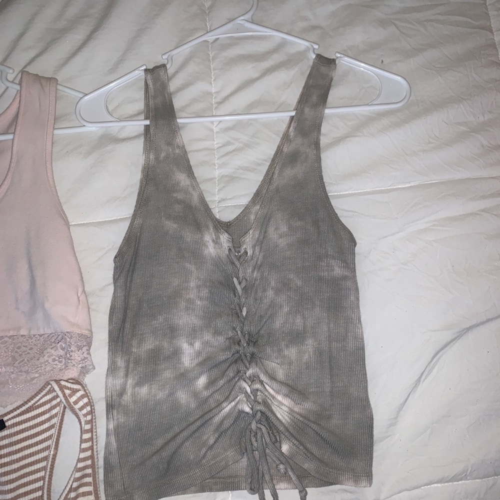 Tank top bundle - Picture 4 of 4